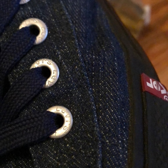 Men’s Levi Denim Hightop Canvas Sneakers - Picture 7 of 8